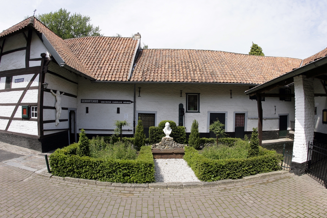 Expositie in museum van Pater Karel te Munstergeleen