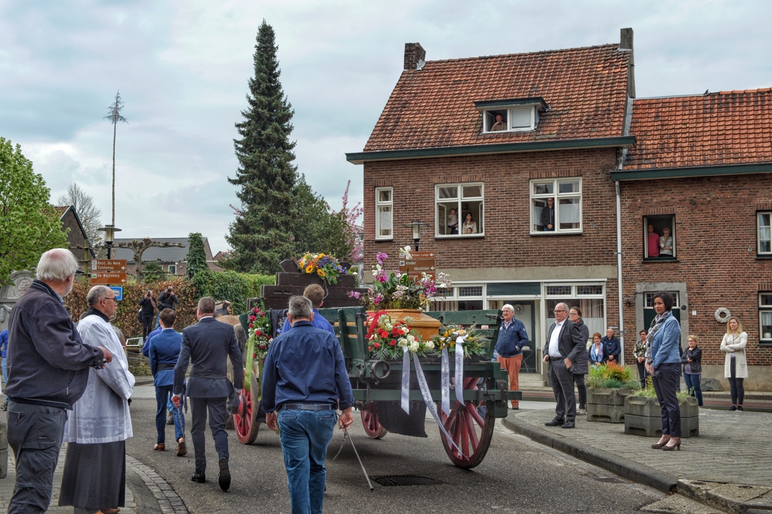 De leegte die pastoor Graat uit Banholt achterlaat: ‘hij was echt ónze pastoor’