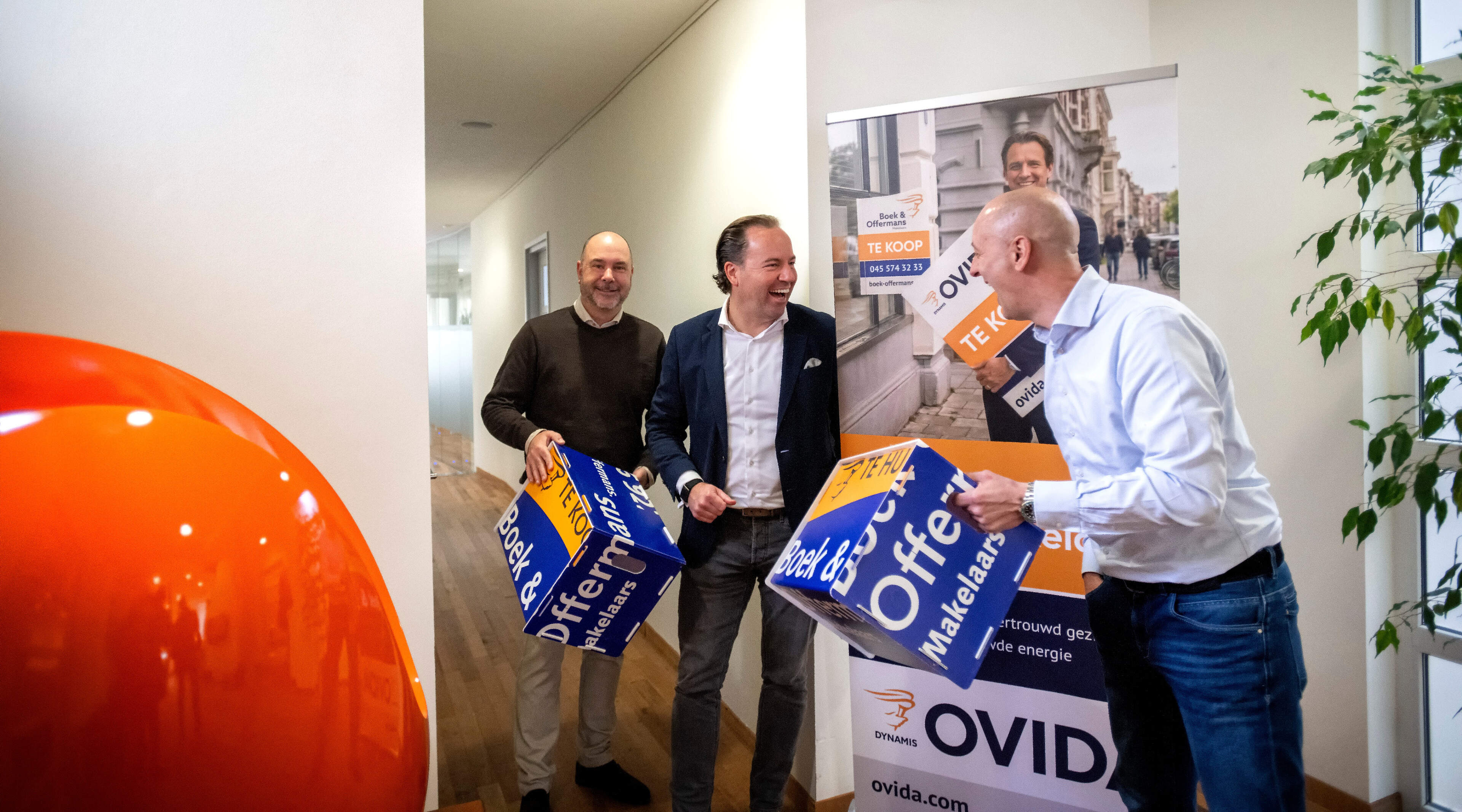 De ‘te koop’-borden van bekende makelaar verdwijnen uit Limburgse straatbeeld met de start van Ovida