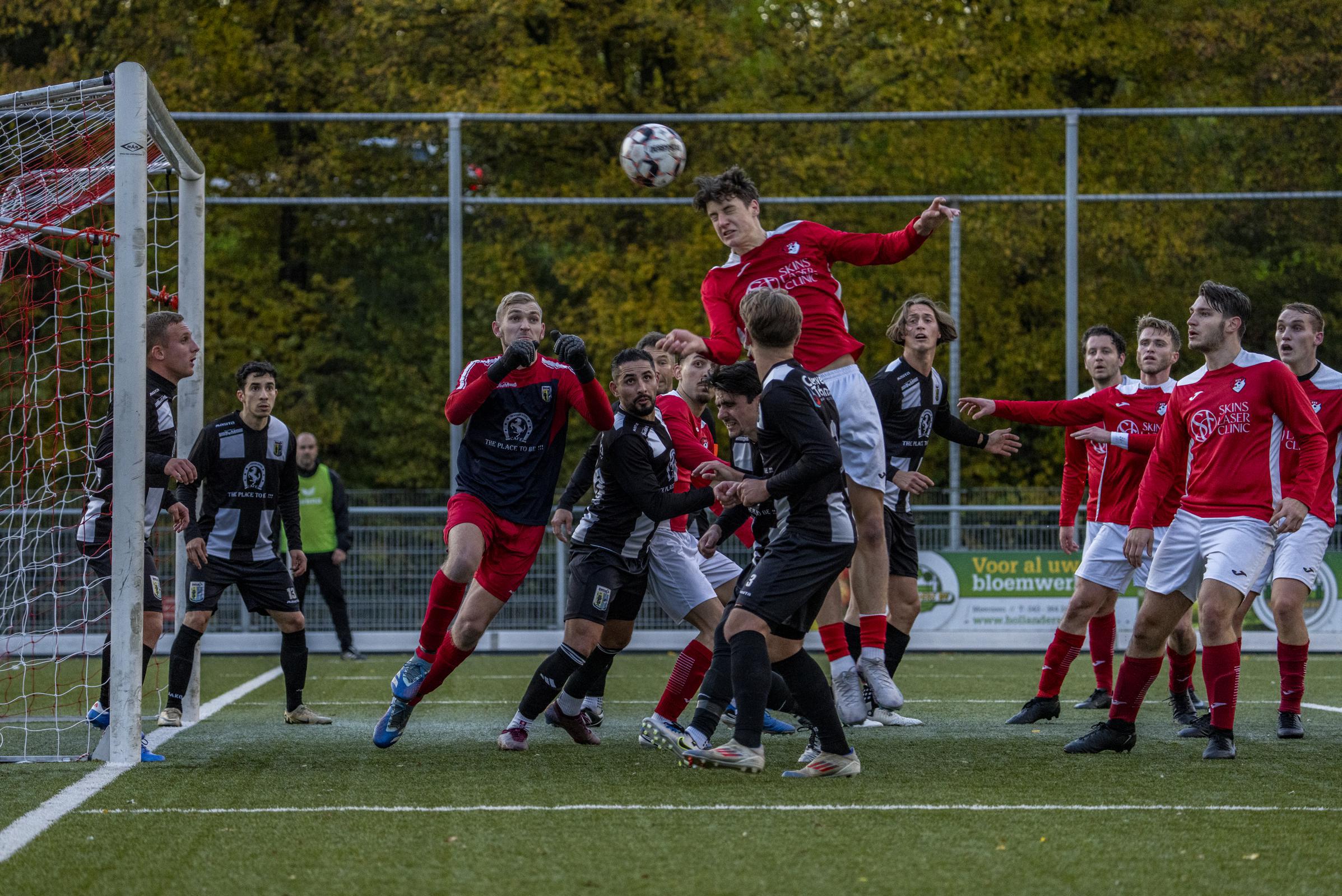 RVU houdt Sportclub’25 in toom; Pierik: ‘Jammer, maar de jongens hebben voor de pauze verzuimd de kl