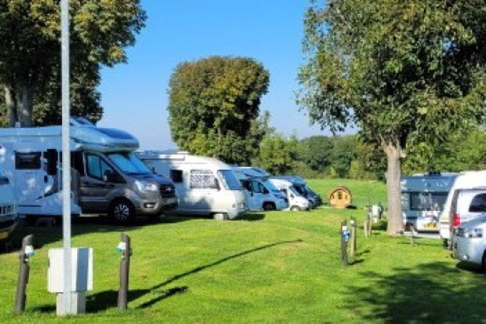 Camping Cauberg schakelt over van tentjes en caravans op verblijfsplek voor  campers | De Limburger