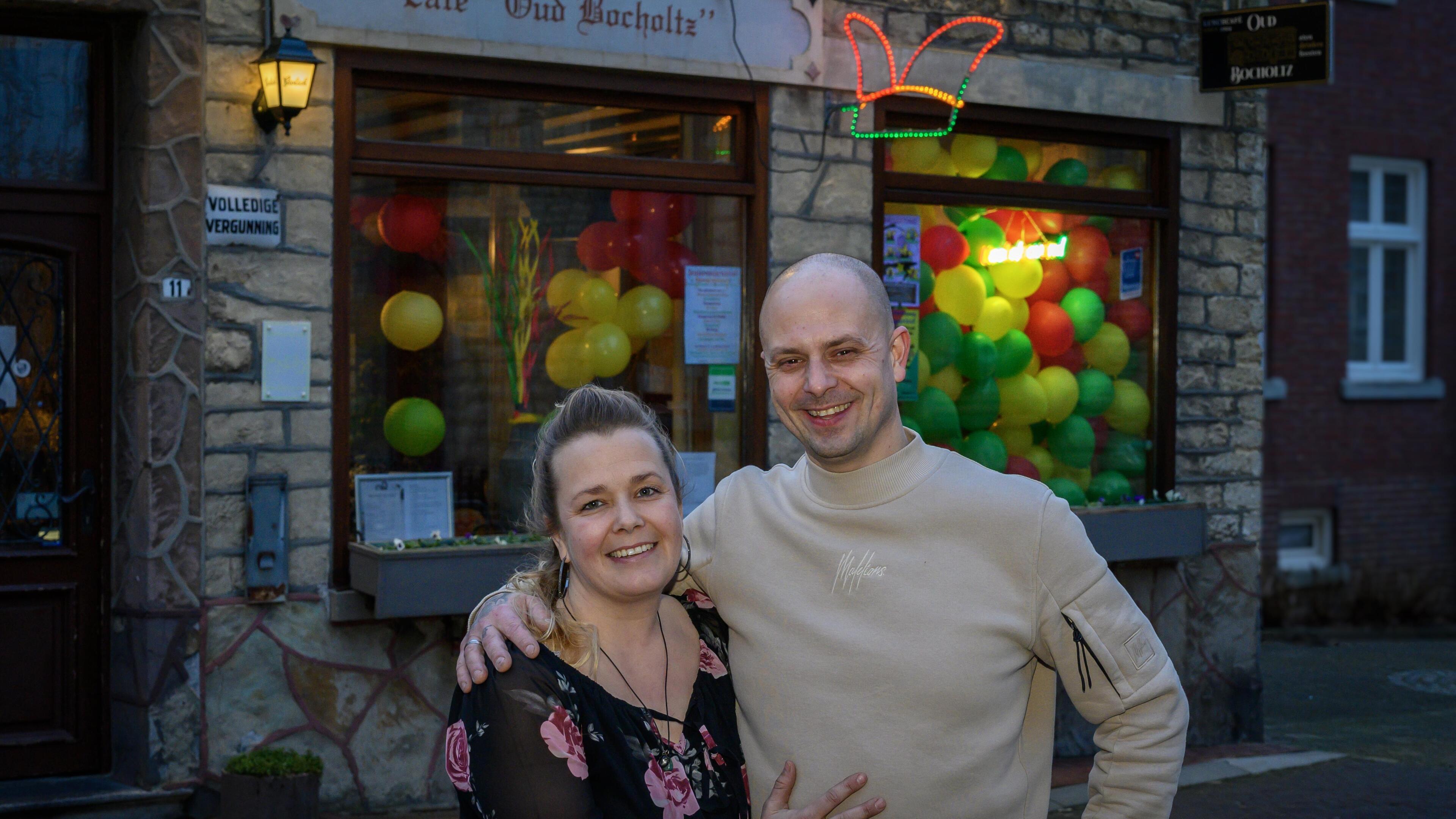 Florence (39) en Ingor (40) transformeren Café Oud Bocholtz van bruine kroeg tot hippe lunchroom: ‘B