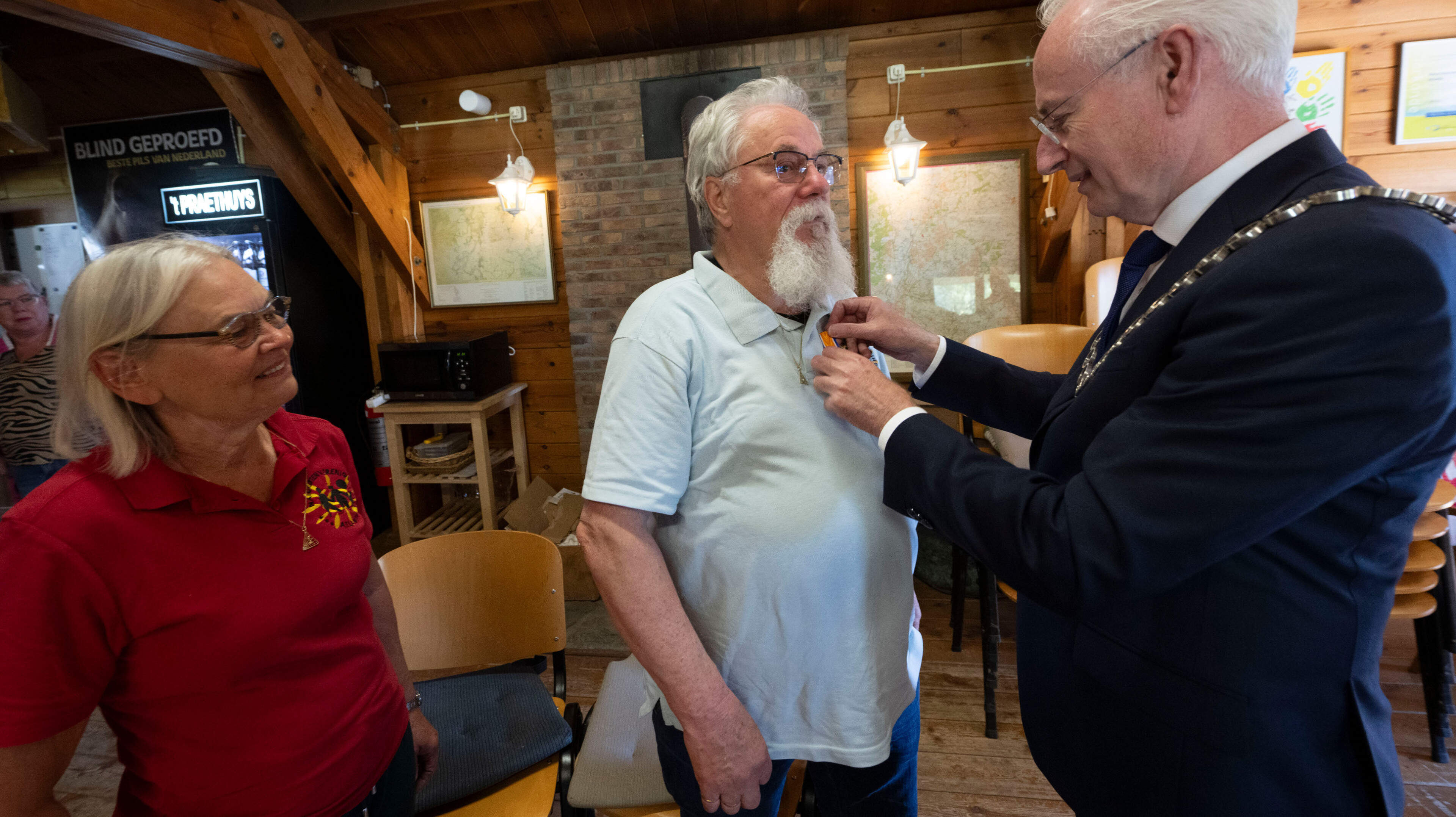 Leon (76) uit Sittard, van hulpverlener in Pakistan tot penningmeester bij naturistenclub: ‘Als ik d