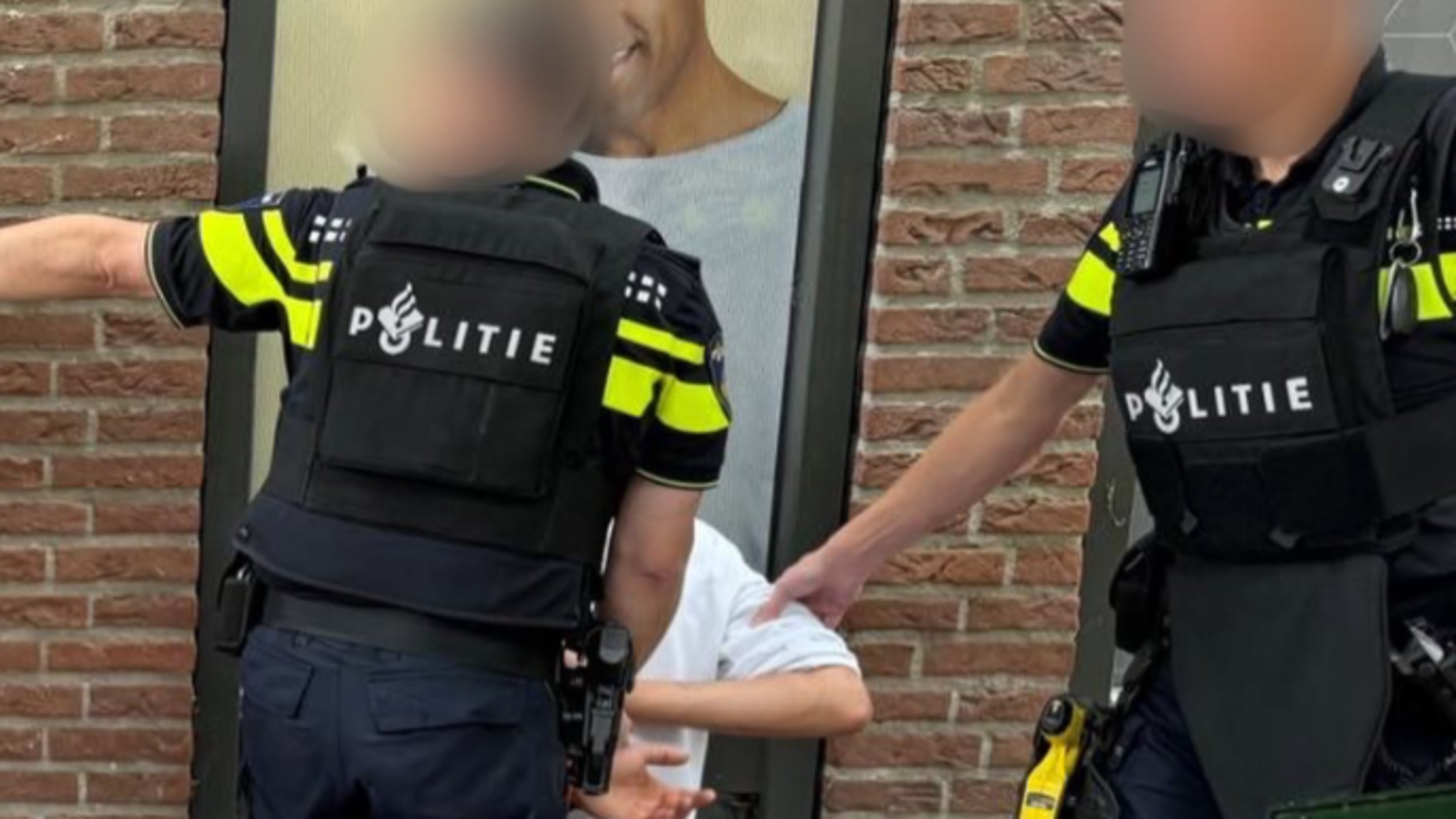 Poolse man (30) met vuurwapen opgepakt in centrum van Venray