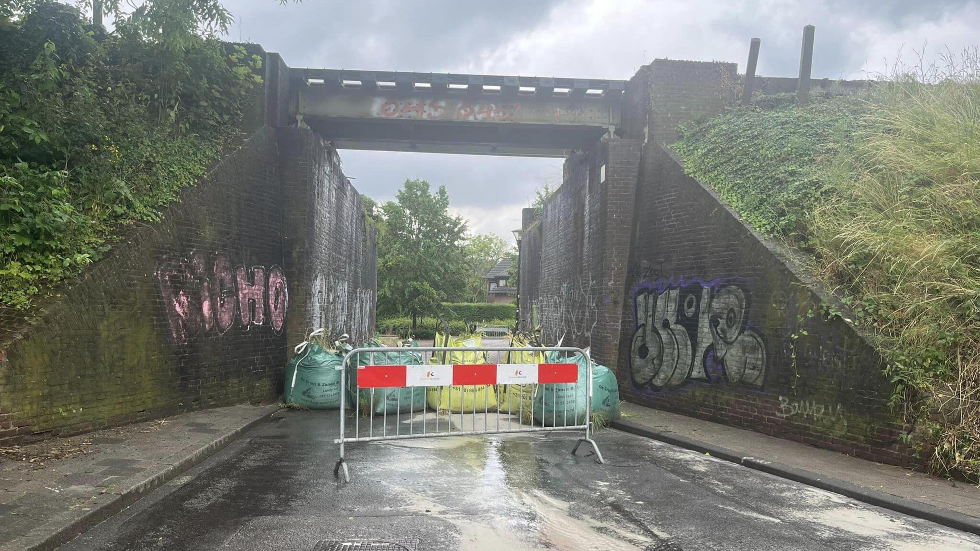 Maatregelen tegen noodweer in Eygelshoven lijken behoorlijk te werken, maar door de tunnel blijft el