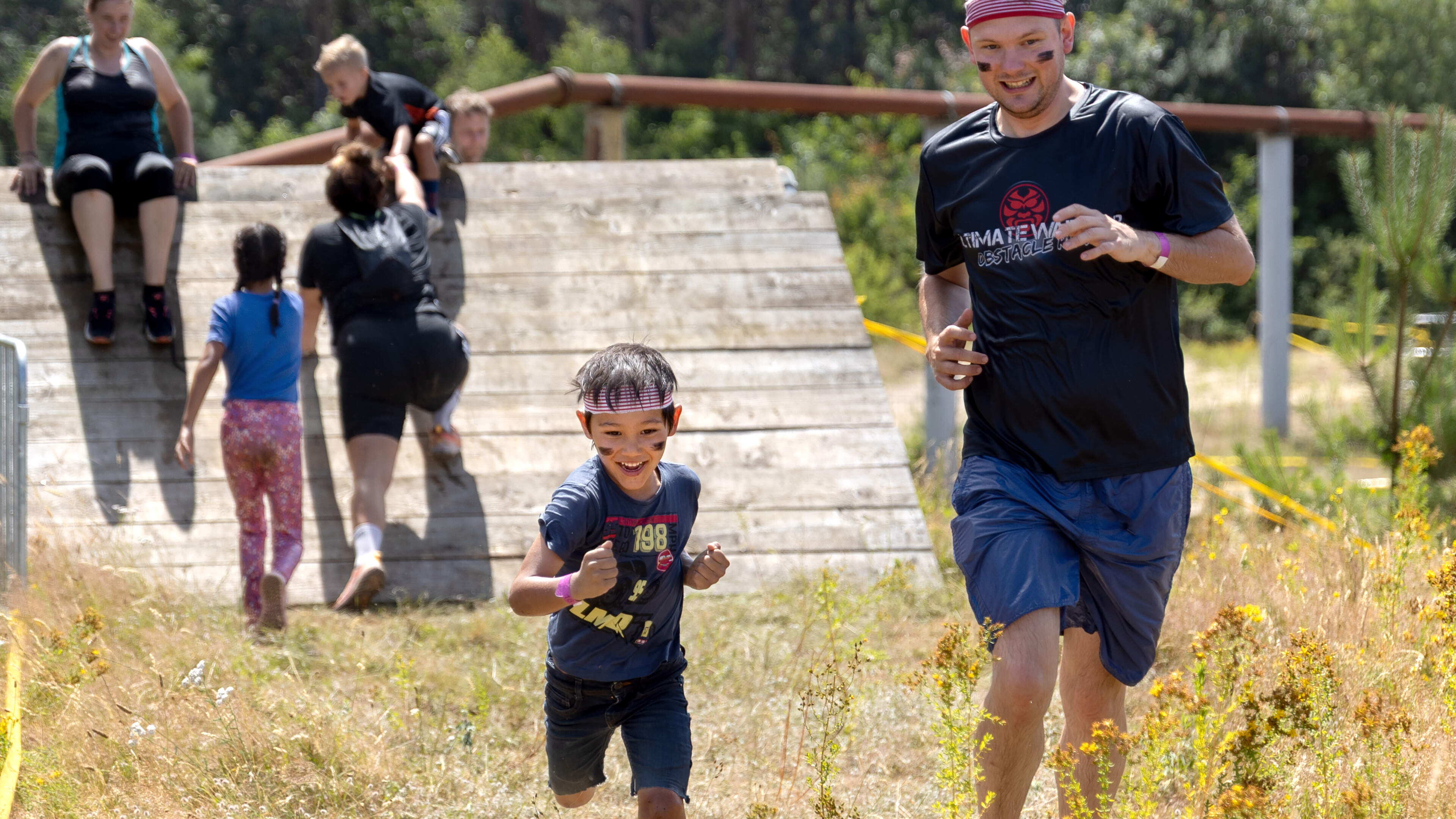 Zwoegen, zweten maar vooral sportief plezier bij de Ultimate Warrior Obstacle Run in Reuver