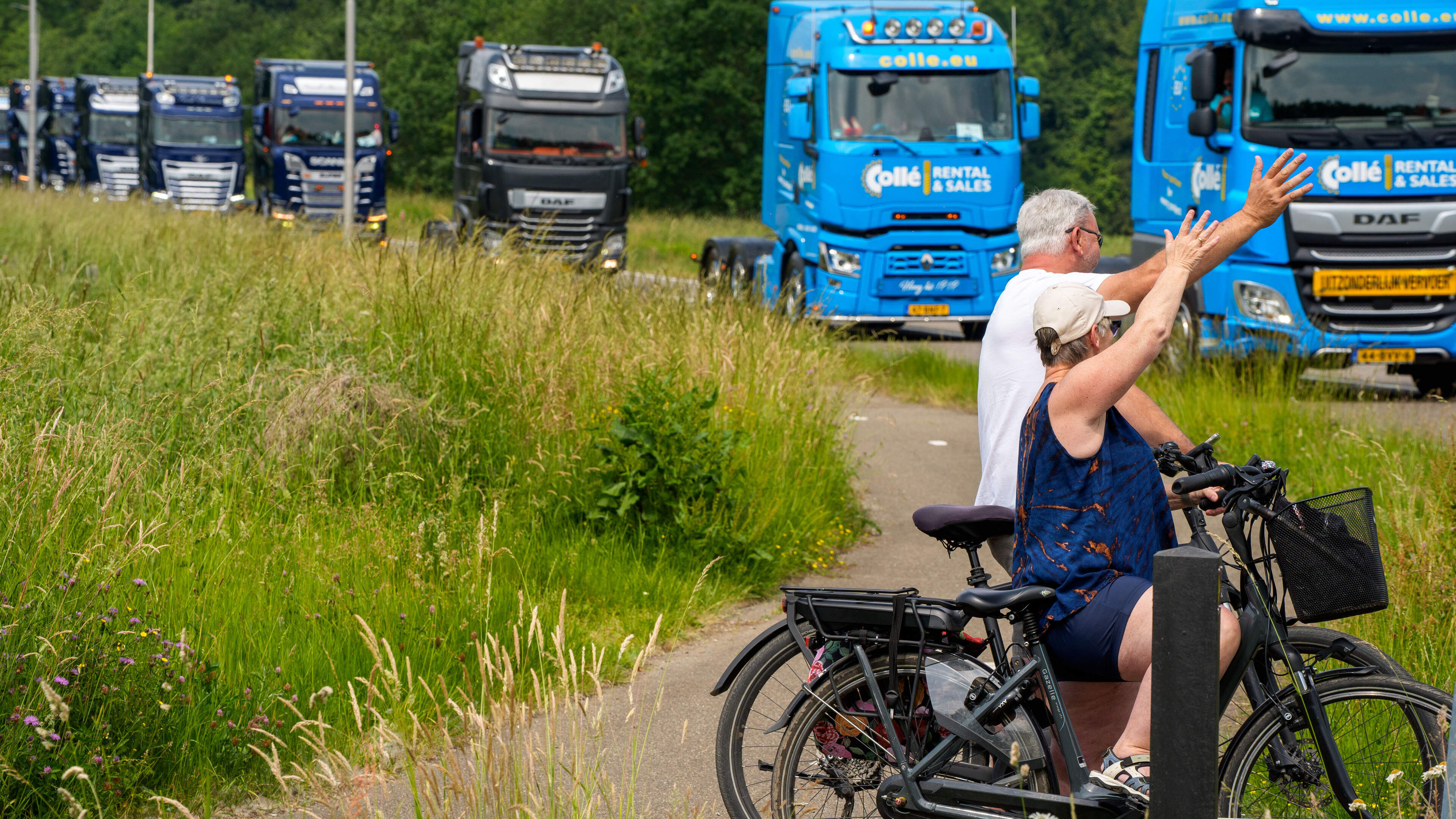 Hoogtepunt van het jaar voor bewoners en begeleiders van St. Anna in Heel: de truckrun door de regio