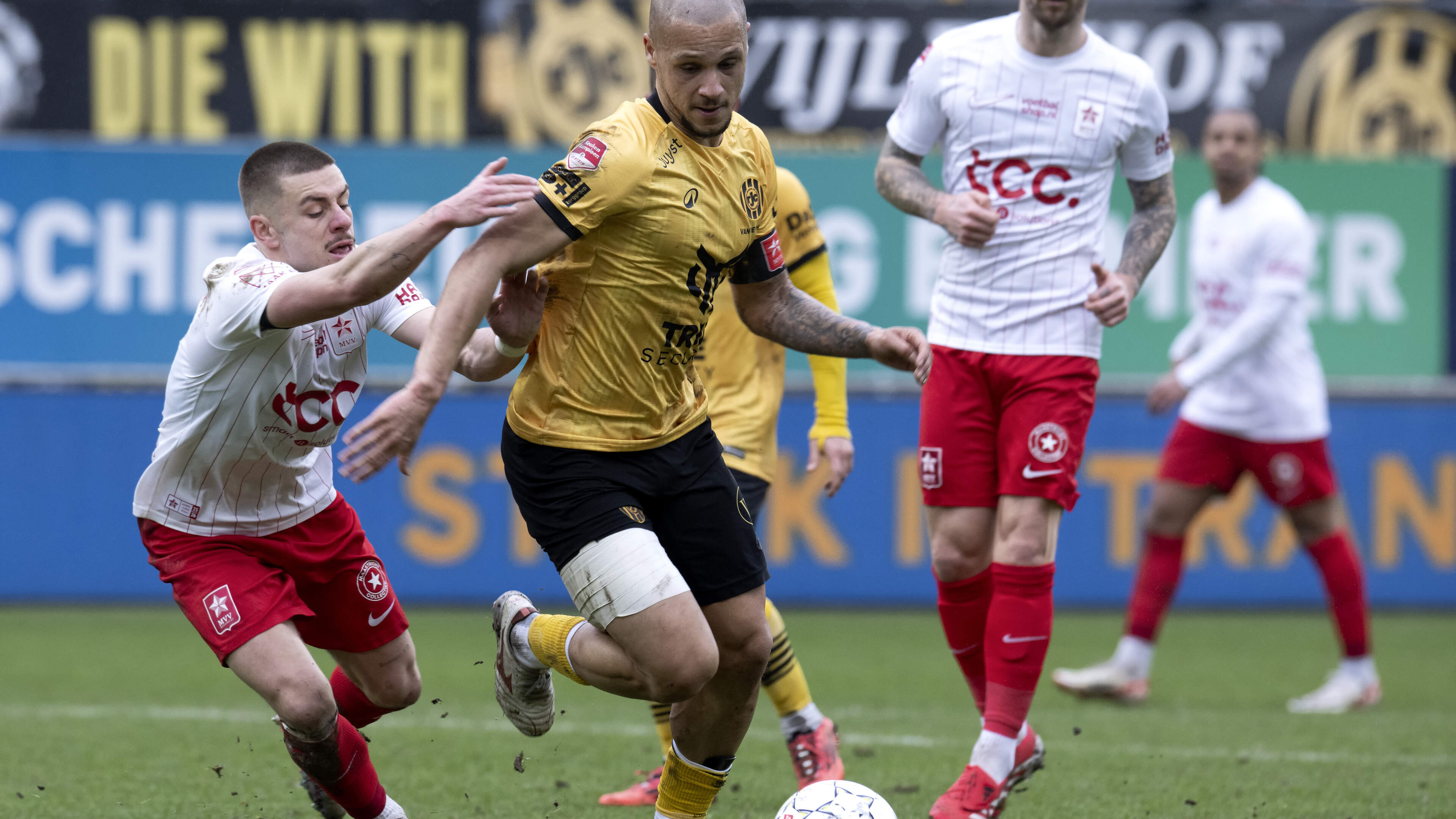 Ondanks speciale periode in Maastricht is MVV voor Roda-spits Van den Hurk ‘gewoon een van de clubs’