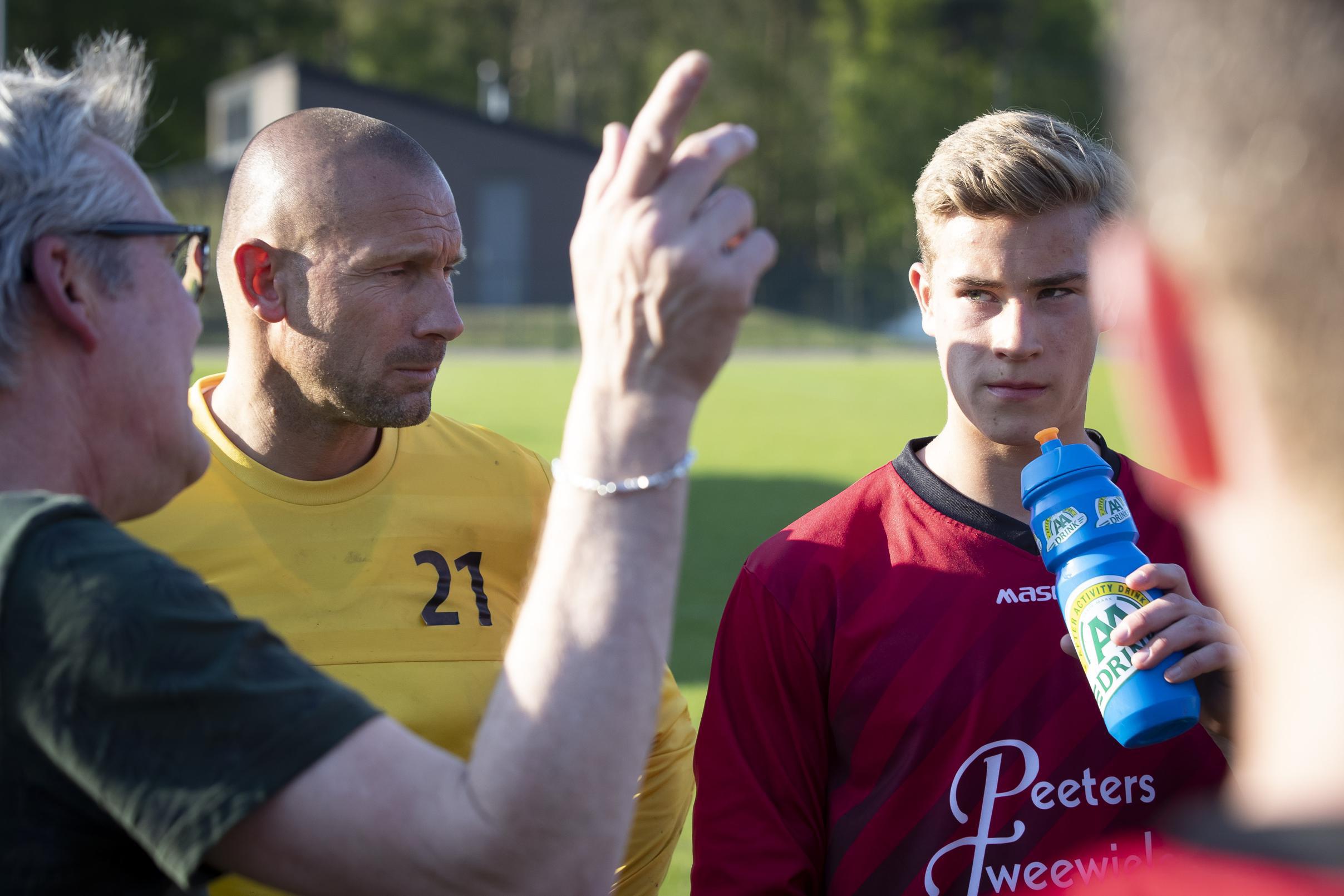 Tijn Leduc helpt HEBES aan zege op SVME