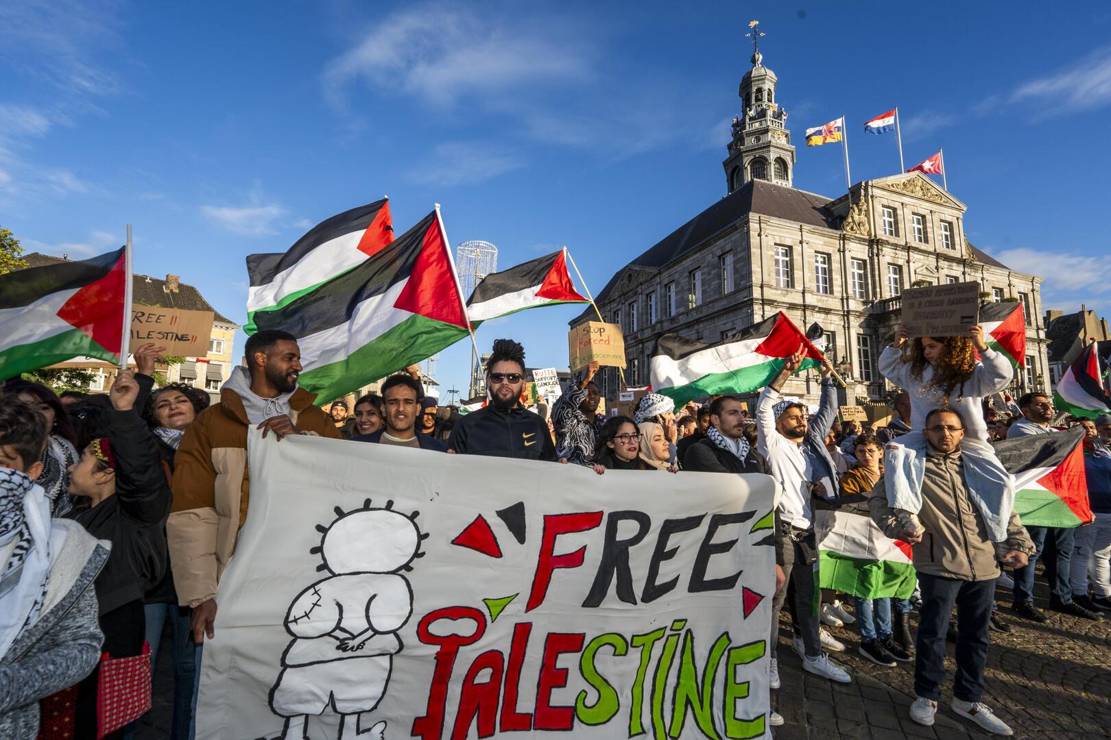 Maastricht decor van twee demonstraties, anti-asiel en pro-Palestina: Maas moet confrontatie tussen 