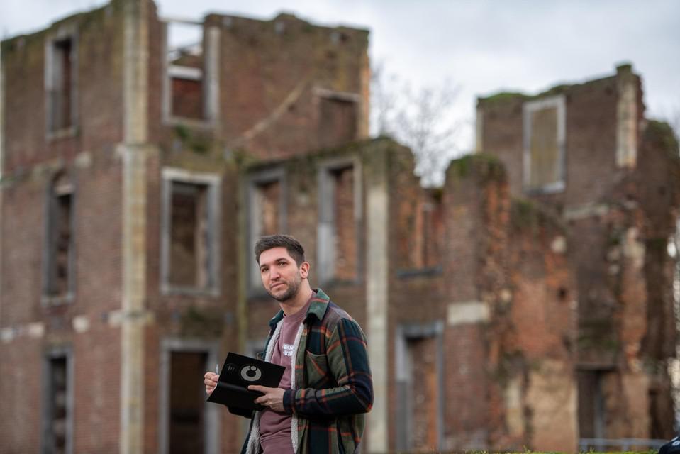 Dichter Drik Heffels uit Born dacht altijd dat poëzie voor meisjes was, en wil laten zien dat dit ee