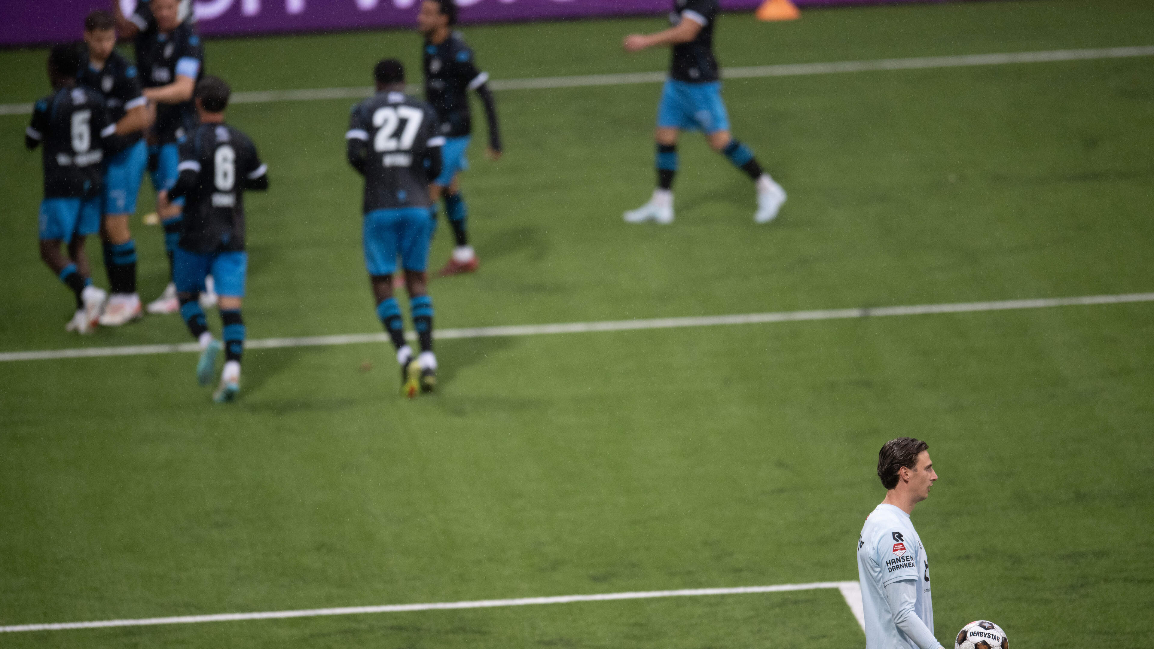 MVV wil kater van Heracles wegspoelen, maar Jonker ziet meteen volgende uitdaging opdoemen: ‘Het is op eieren lopen’