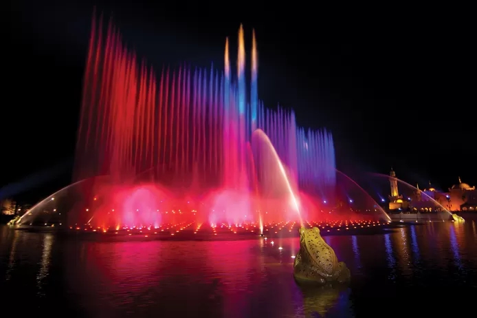 Nog nooit moest Efteling zoveel personeel tegelijk ontslaan | De Limburger