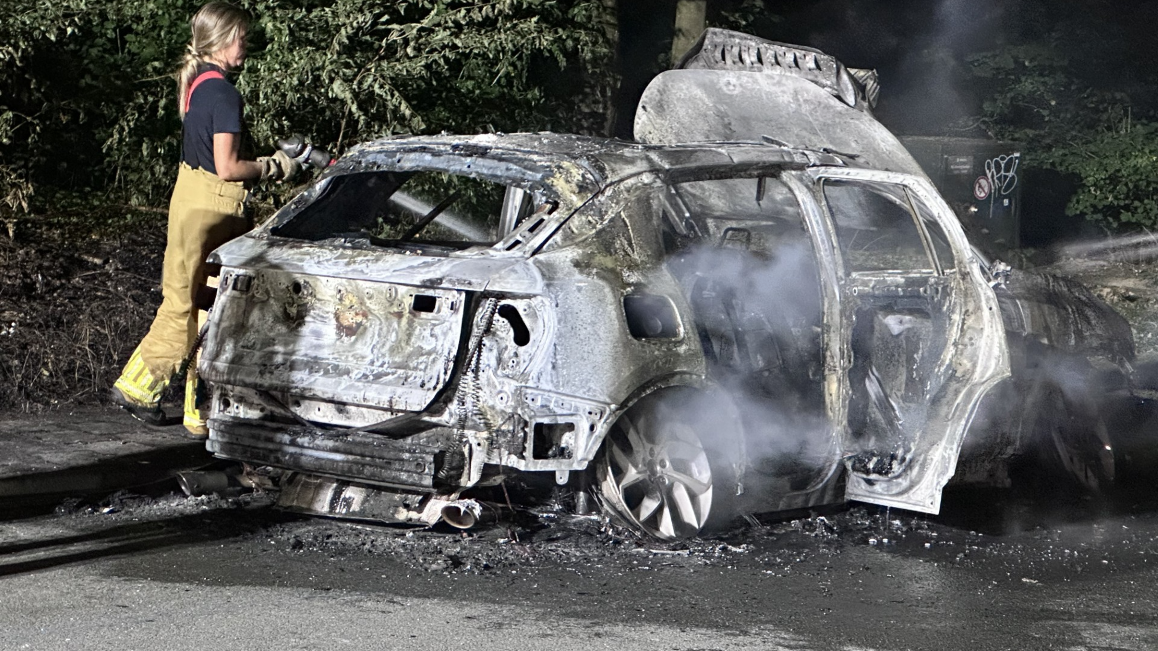 Auto gaat in vlammen op in Heerlen