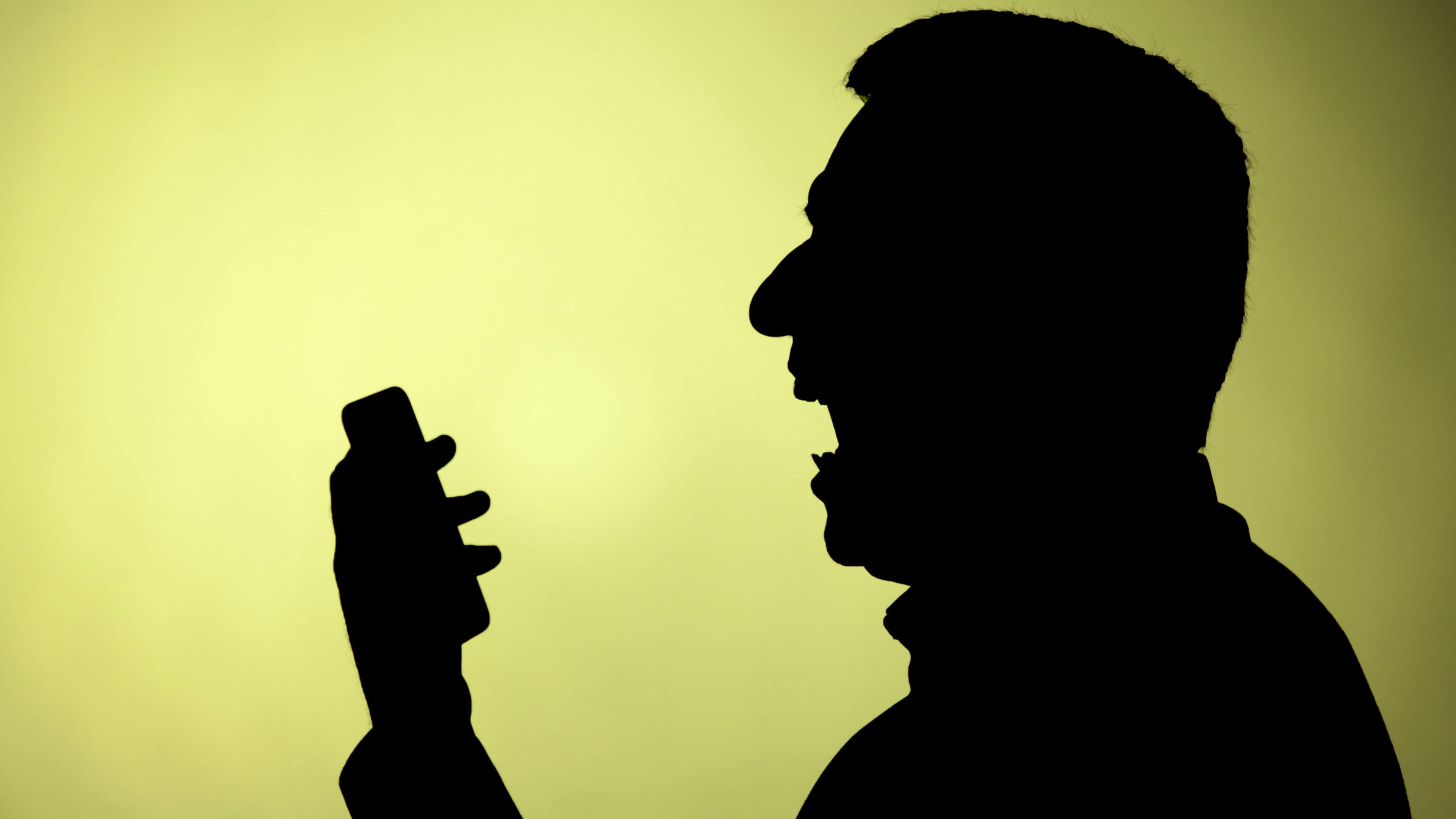 ‘Als het doorgaat knal ik iedereen neer’: werkstraf voor man (35) die medewerkers gemeente Nederweer