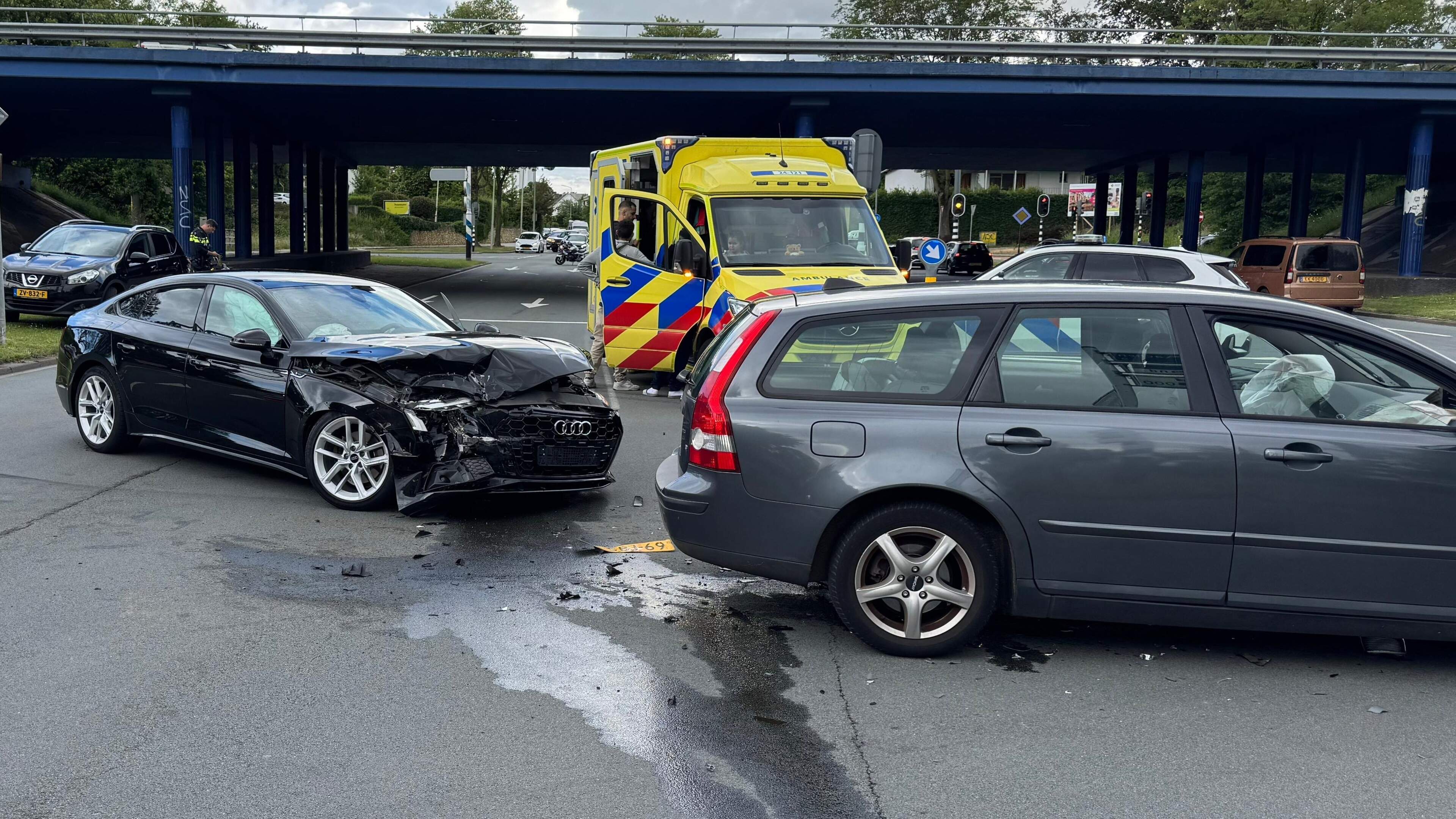 Gewonde bij botsing tussen twee auto’s in Heerlen