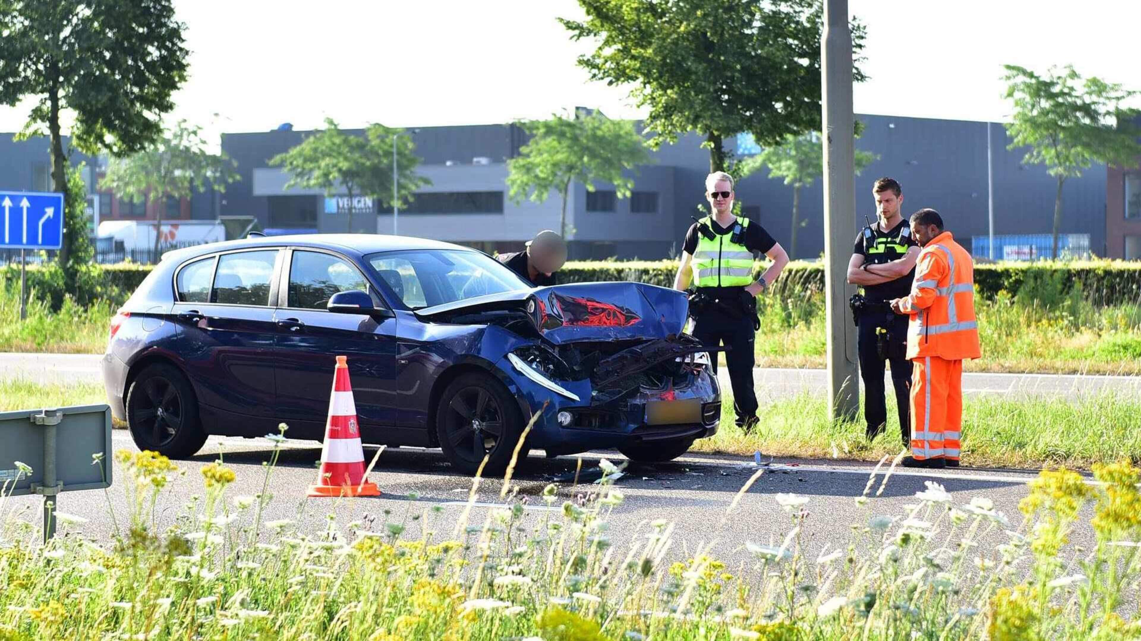 Verkeershinder door botsing op N275 in Nederweert