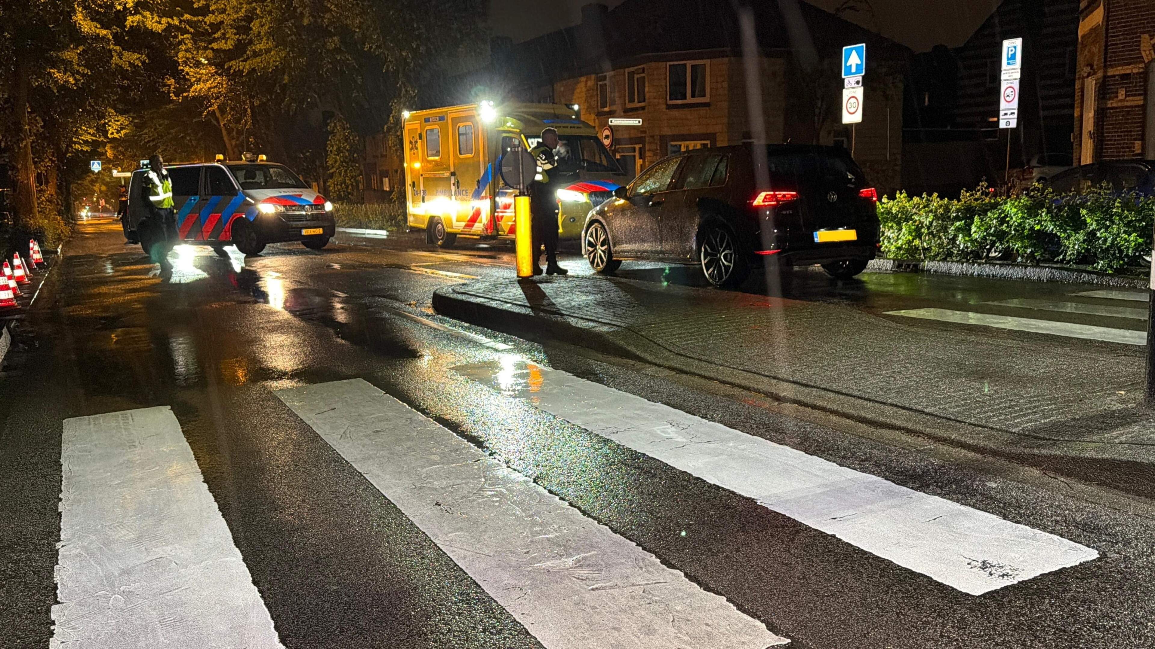 Voetganger gewond bij aanrijding in Maastricht. Voetganger gewond bij aanrijding in Maastricht.