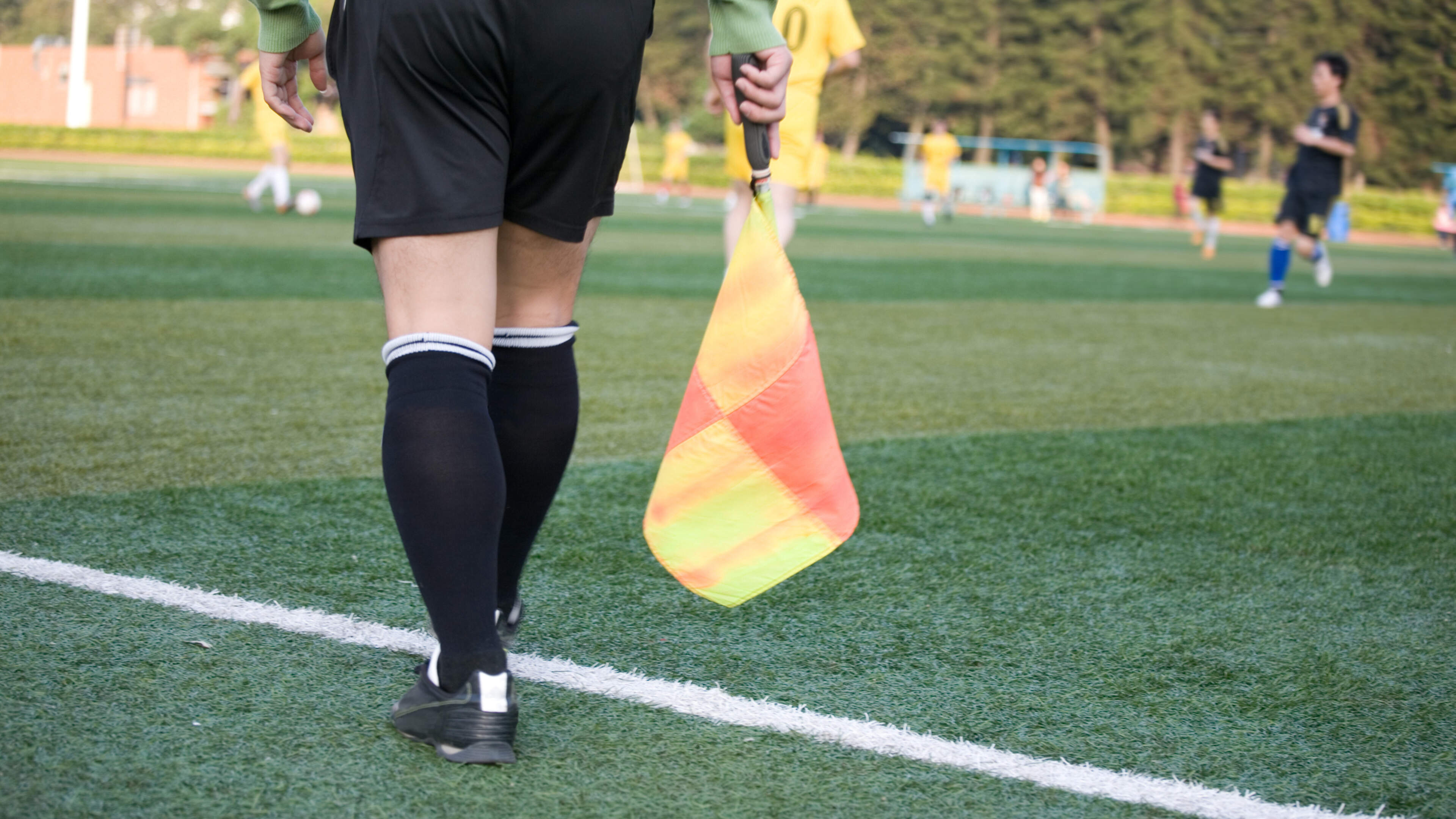 Scheidsrechter uit Landgraaf opnieuw gearresteerd voor zedenfeiten: verdacht van maken kinderporno e