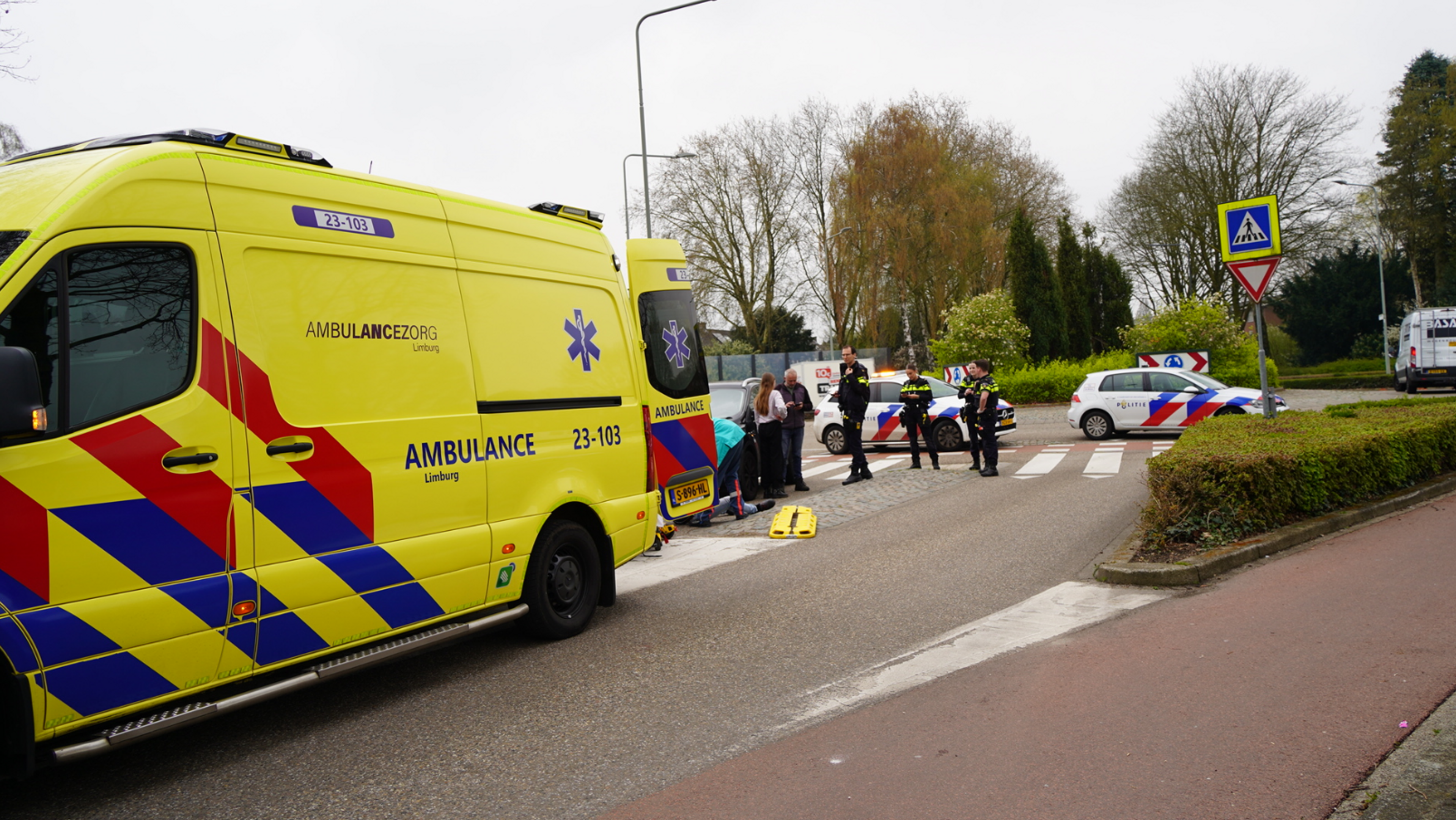 Fietser gewond bij ongeluk op rotonde in Venray