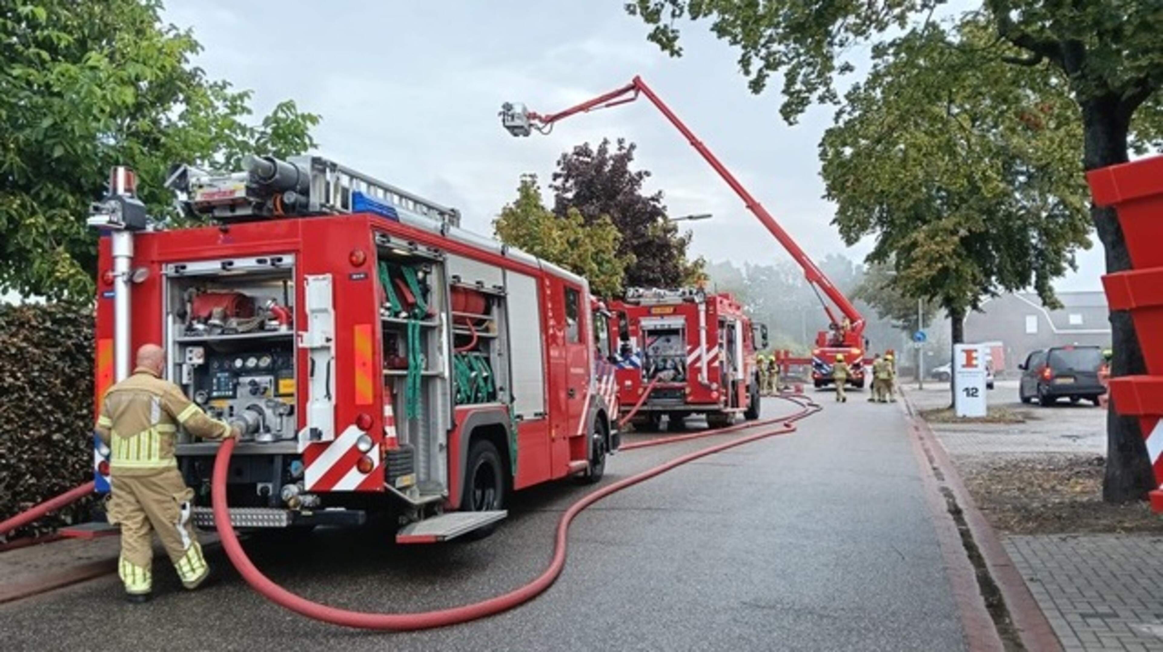 Brand bij metaalbewerkingsbedrijf in Reuver