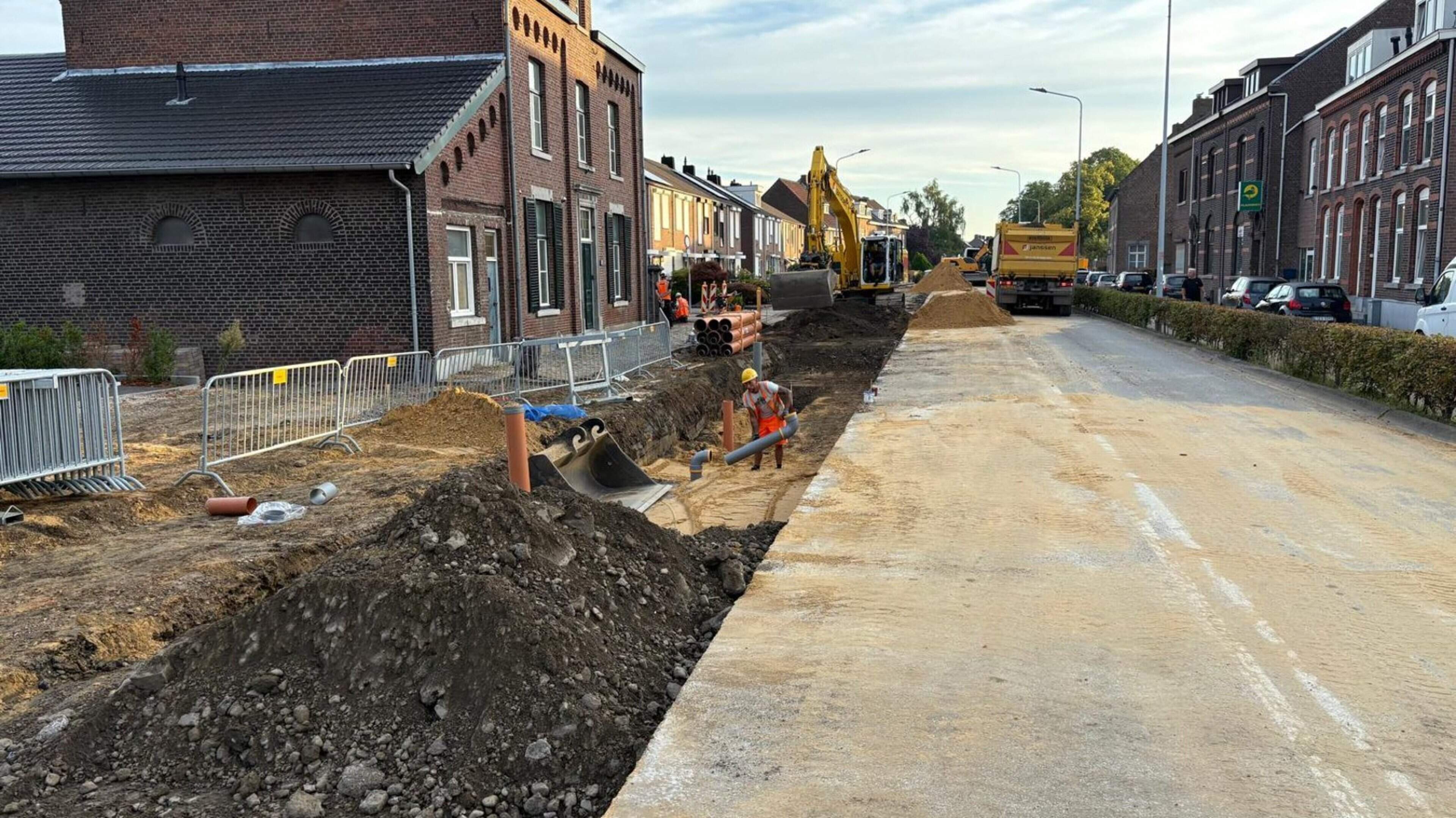 Wegenbouwers stuiten bij graafwerk in Maastricht op eeuwenoude Via Belgica